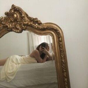 Meet your Posher, Paula